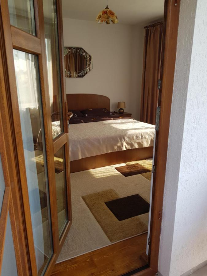 Villa La Bunicu Polovragi Esterno foto